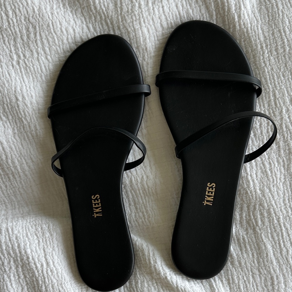 TKEES Women's Elegant Black Sandals